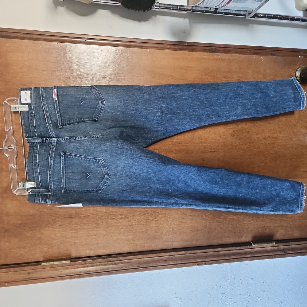 NWT HUDSON JEANS HIGH RIse SUPER Skinny..SIZE 28